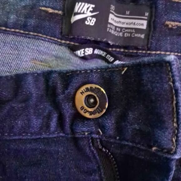 NIKE SB JEANS 30-30 - Picture 3 of 8